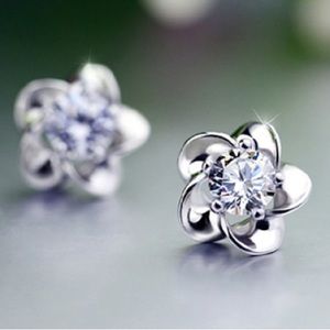 Flower earrings 3 for $15